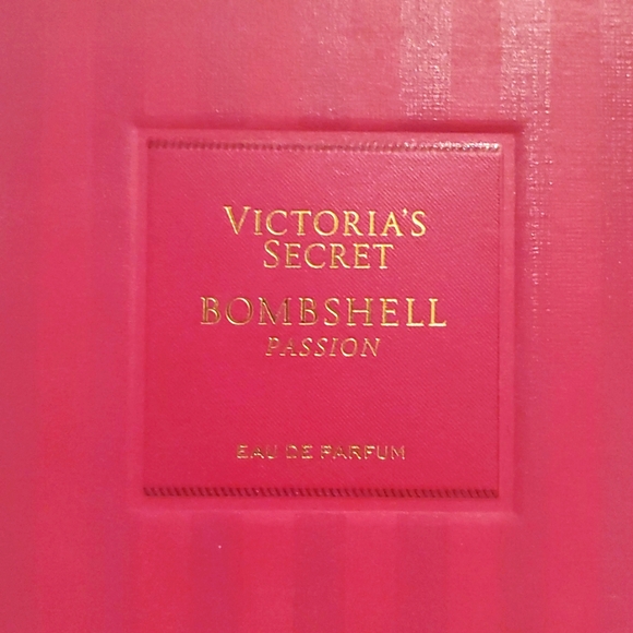 Victoria's Secret Bombshell Passion Eau de Parfum - Pink **SELLING BOX ONLY** - Picture 2 of 7